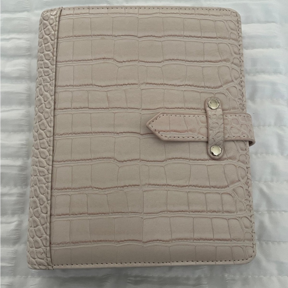 Tanya Plans personal planner binder. + free surprise stickers and more